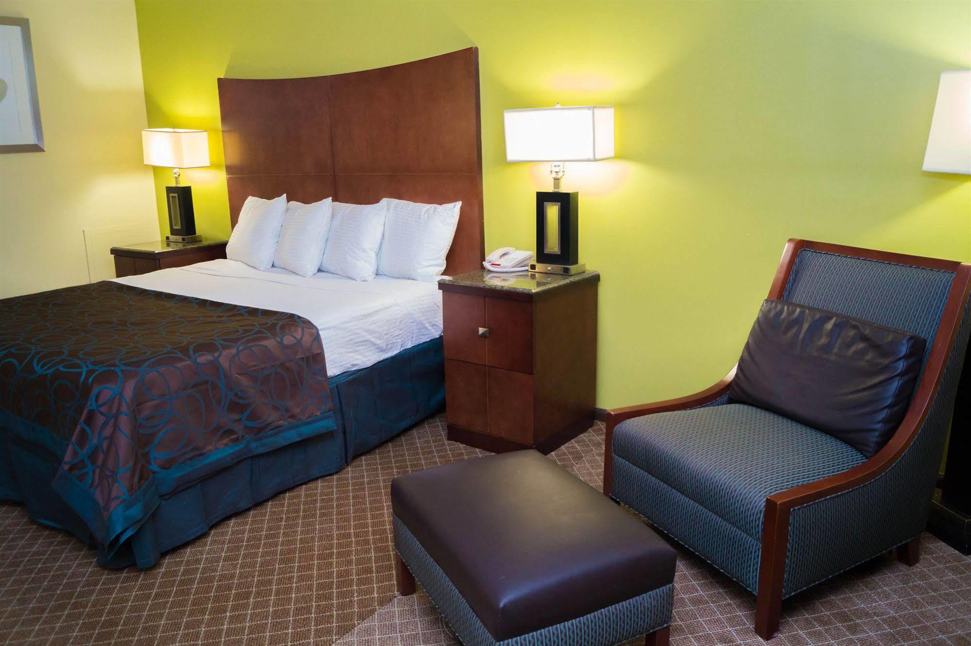 Sullivan Trail Inn & Suites Pocono Lake Exteriér fotografie